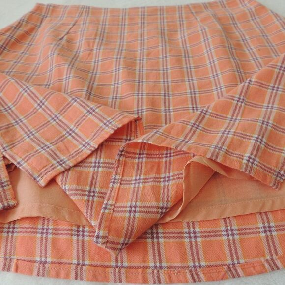🦋Plaid your cards right Nasty Gal high waisted mini skirt, size 2 EUC - Picture 5 of 8